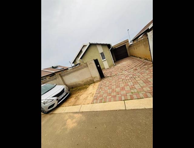 3 BEDROOM HOUSE FOR SALE IN WINDMILL PARK